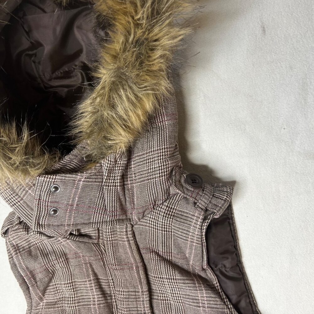 Charlotte Russe Plaid Puffer Vest Faux Fur Hood Brown S Snap Full Zip Pockets - Picture 7 of 16